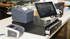 Caisse enregistreuse complète avec iPad tiroir-caisse imprimantes de reçus et lecteur de cartes