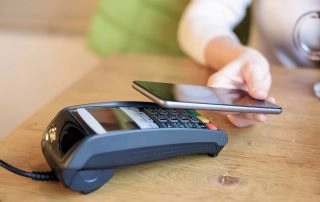 Paiement NFC avec un smartphone et Google Pay