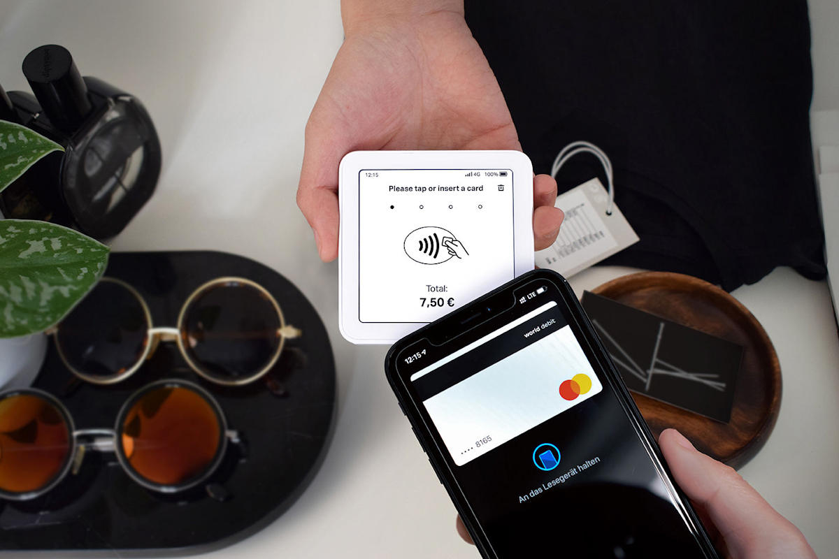 Paiement par smartphone avec le SumUp Solo Paiement par smartphone avec le SumUp Solo
