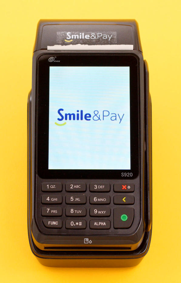 maxi-smile-pay-tpe-face
