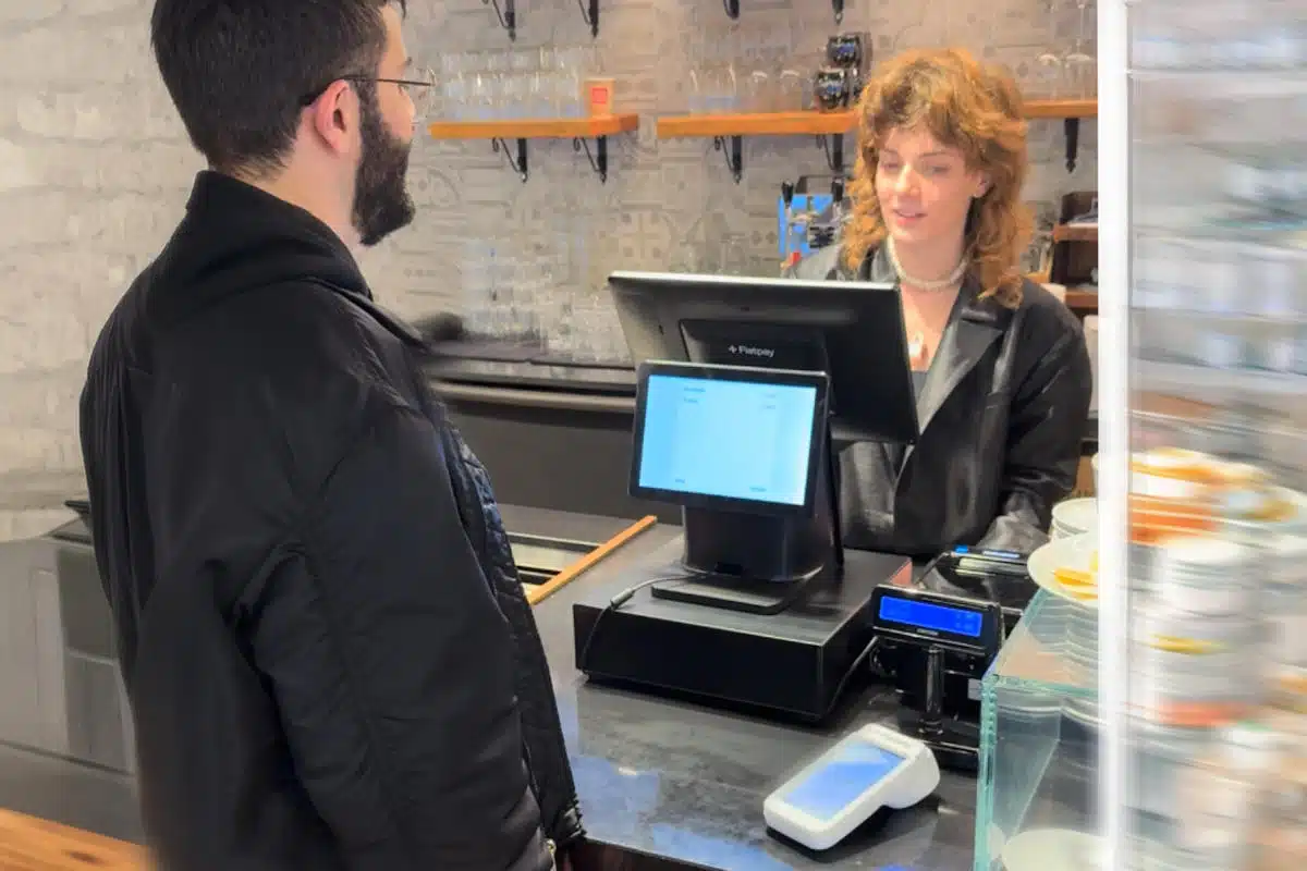TPE et caisse Flatpay dans un commerce